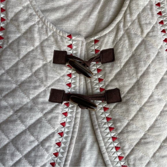 Hanna Andersson Girls Quilted Cream Toggle Button Vest size 8 or size 130 - Picture 2 of 6